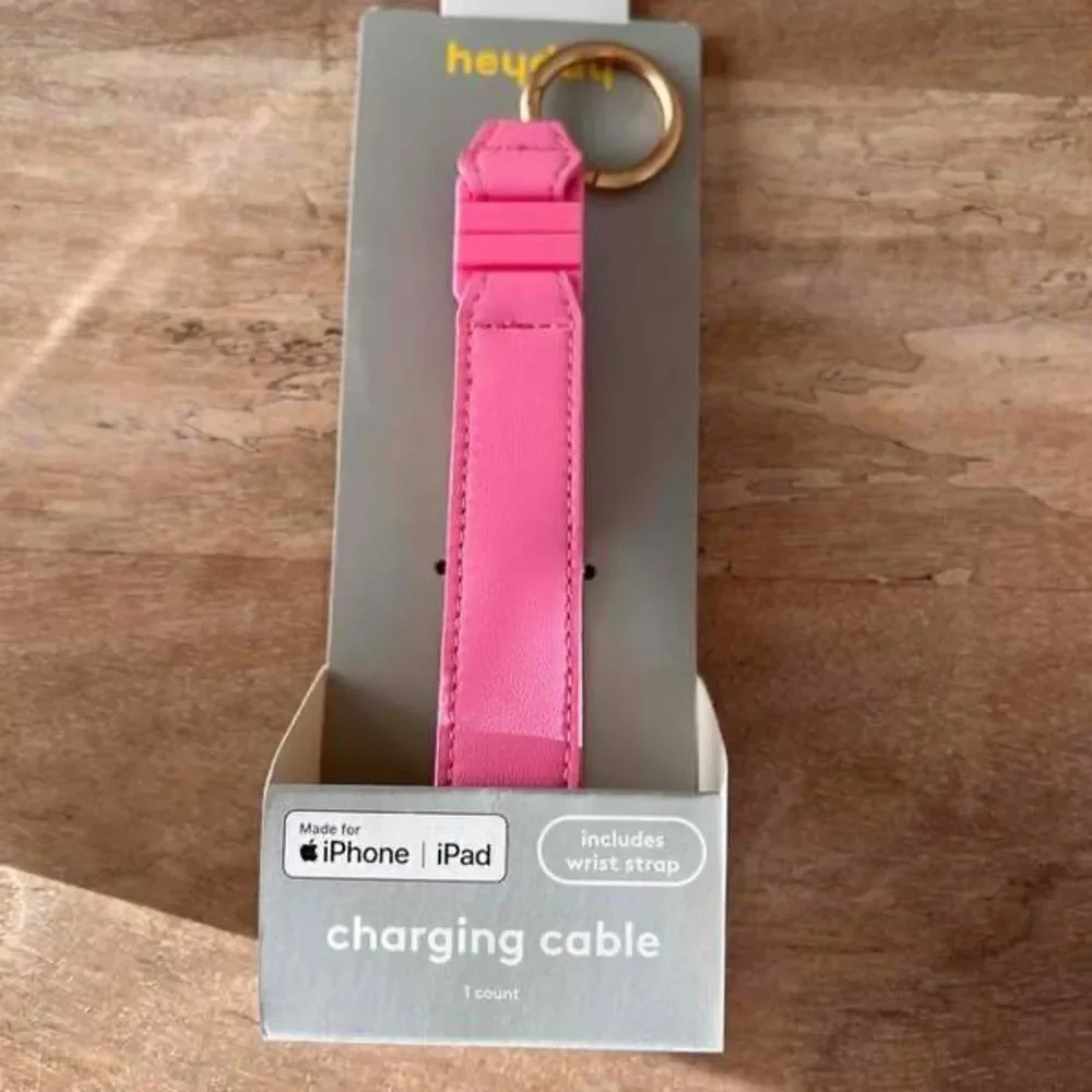 💕🌸WRIST STRAP WITH 8